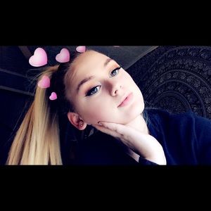 Meet your Posher, Kloe